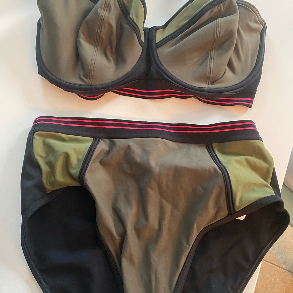 Bathing suit separates